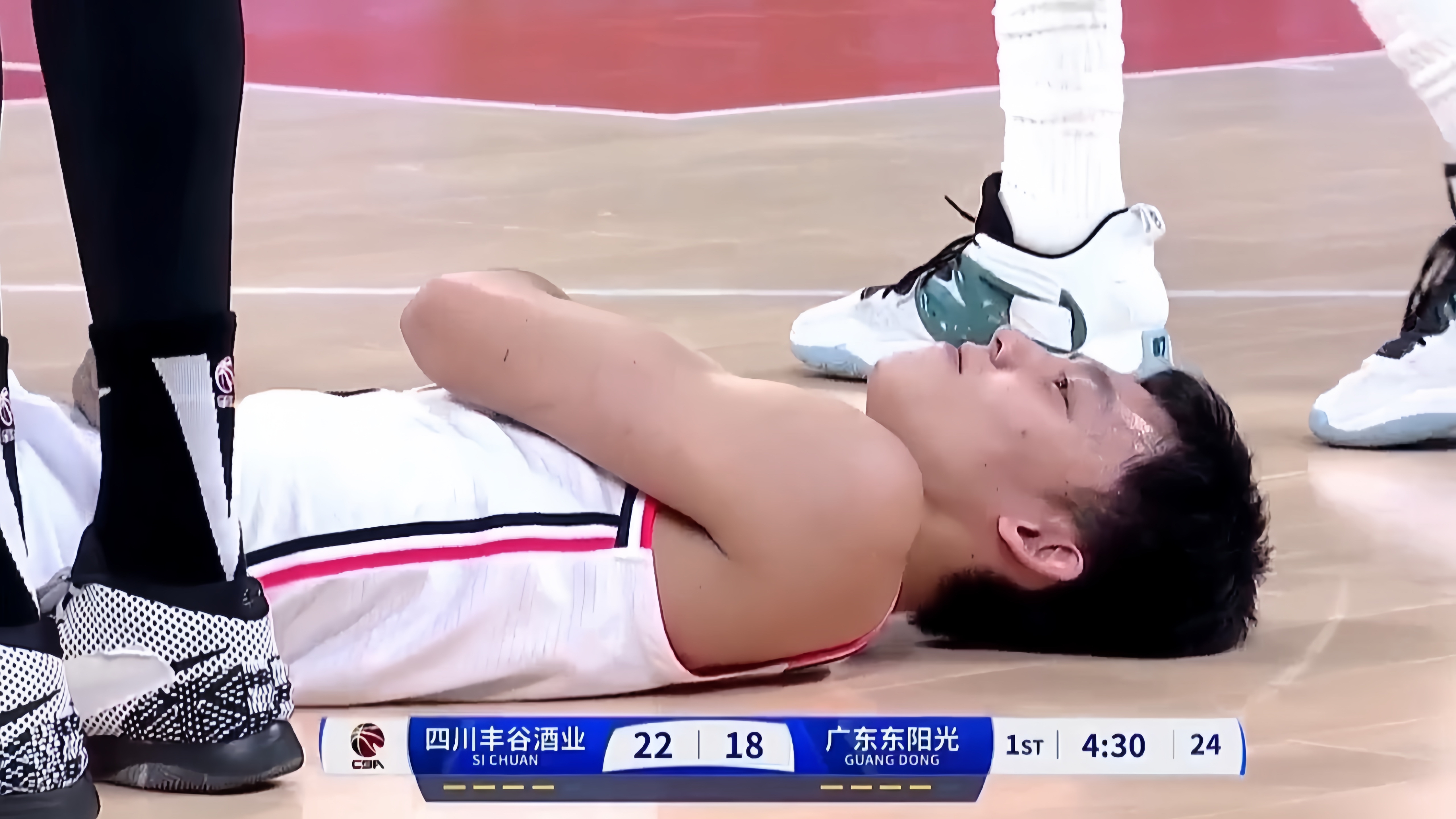 经典瞬间：封盖、三分、抢断精彩合集！的简单介绍