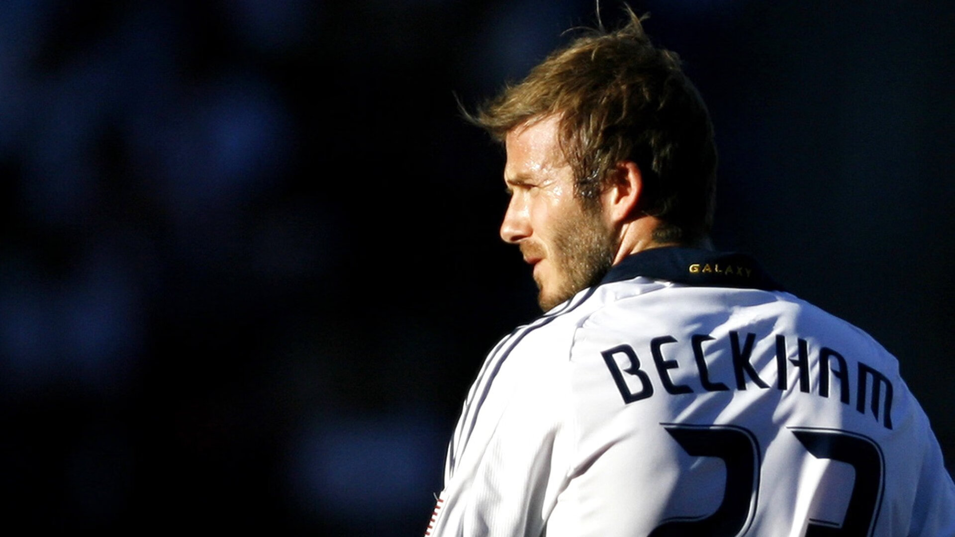 “德甲多队血战到底,冠军争夺日趋激烈”,德甲一共打几轮