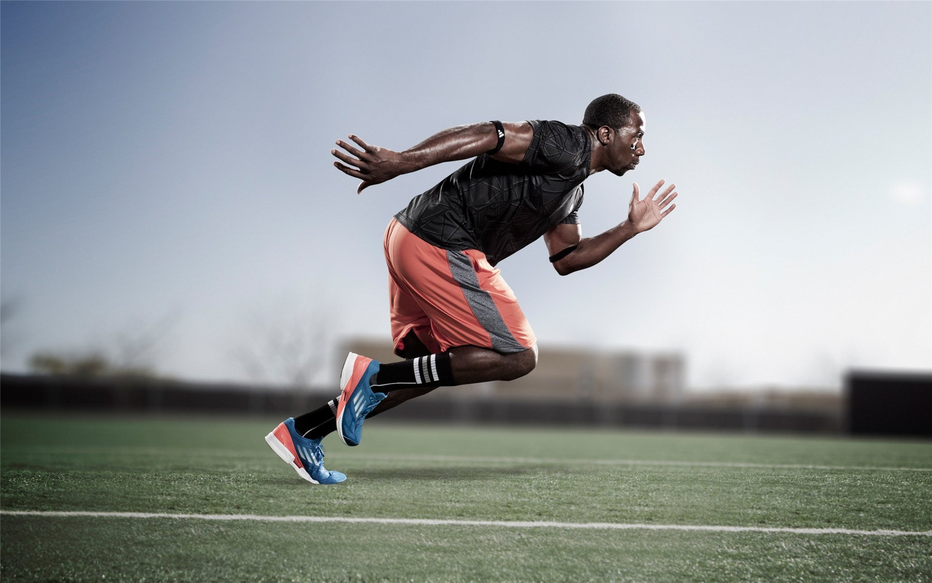 全国中小学体育运动会盛大开幕，中小学体育运动时间